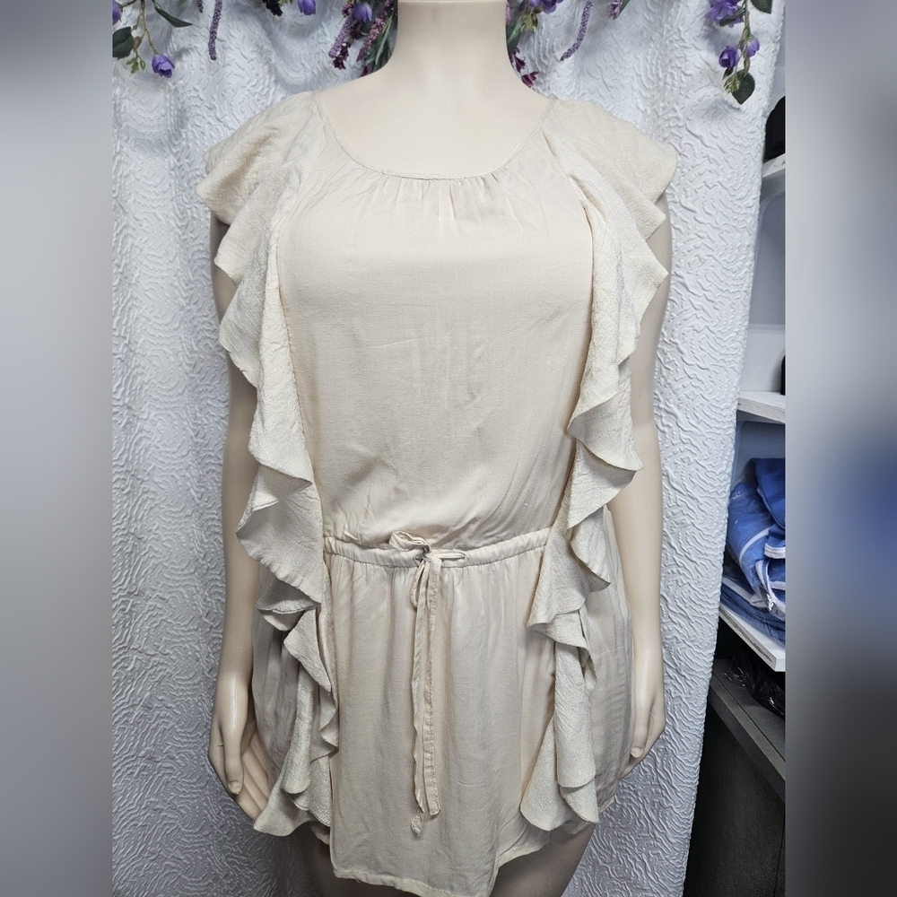 Mystree Cream Sleeveless Ruffled Blouse